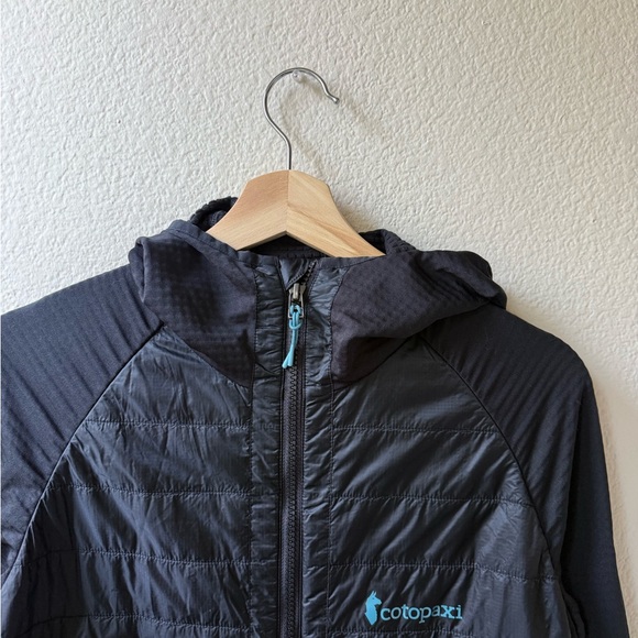 Cotopaxi Charcoal Hooded Jacket with Teal Details - Picture 2 of 9